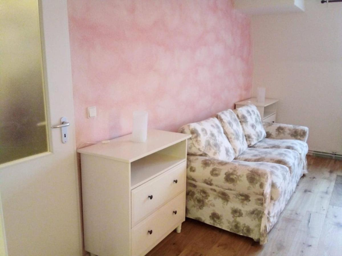 Schones Feng Shui Loft Uber Den Dachern Der Dresdner Neustadt Appartement Dresden